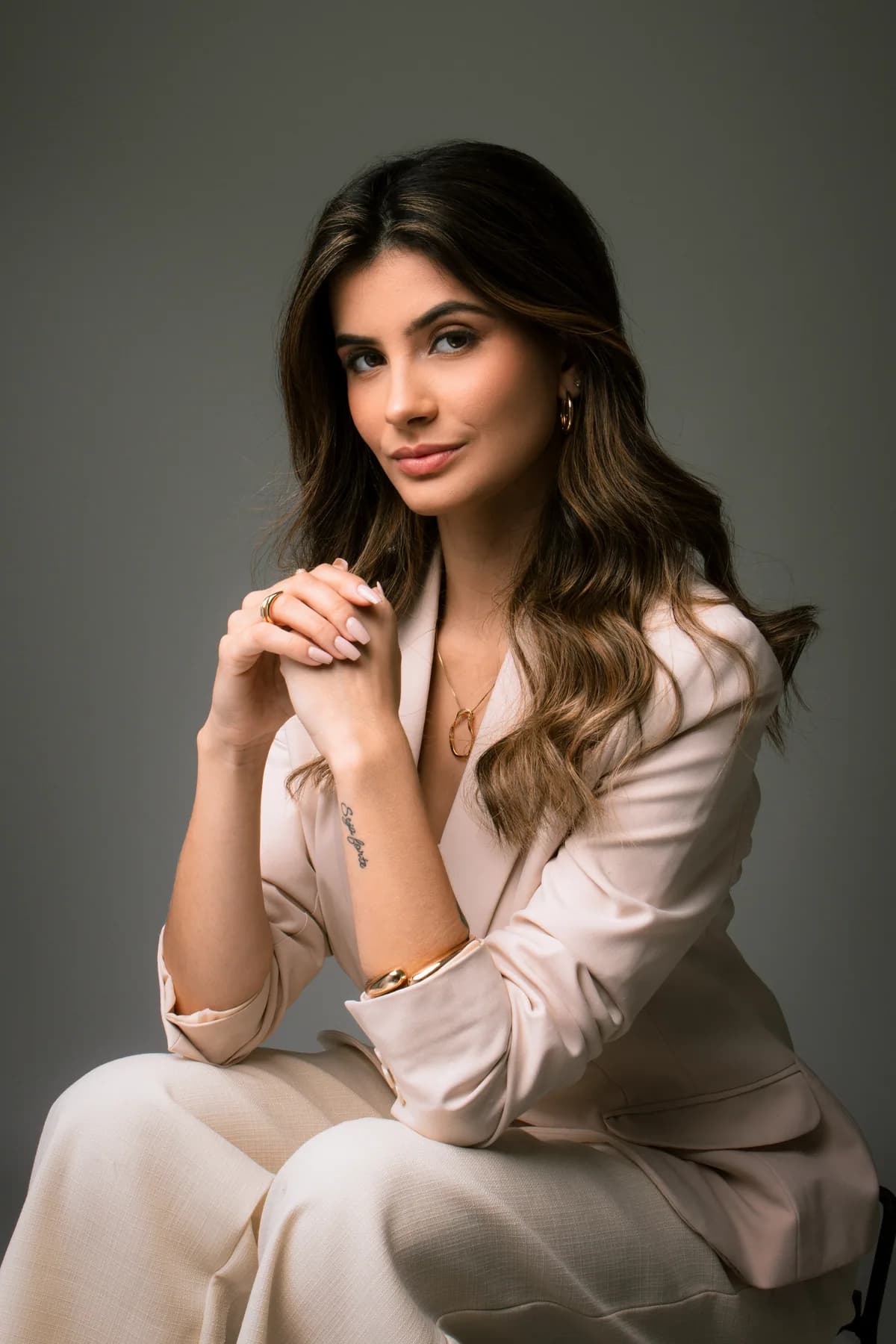 Jenniffer Camily, Lash Designer e Especialista em Visagismo